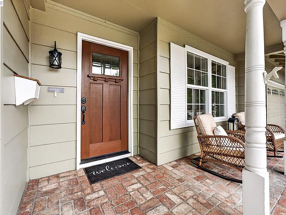 3rd image of 2646 Willowren Way