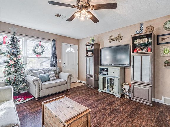5th image of 2457 Hillstock Ave