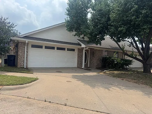 1010 Teresa Ct Photo 1