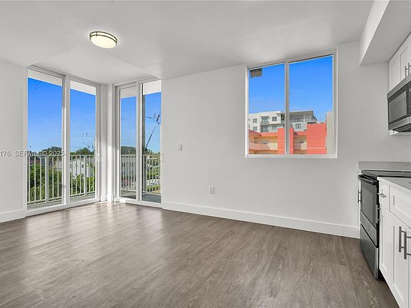 2nd image of 1620 NW 22nd St #206