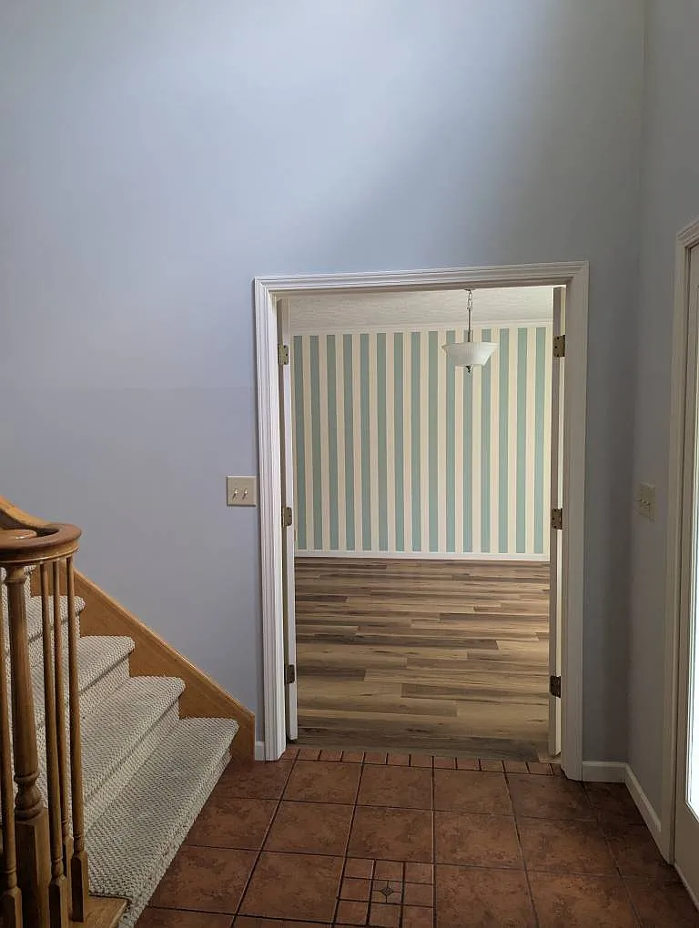 4 bed, 2.5 bath, 2526 sqft, $2,500 — Photo 3