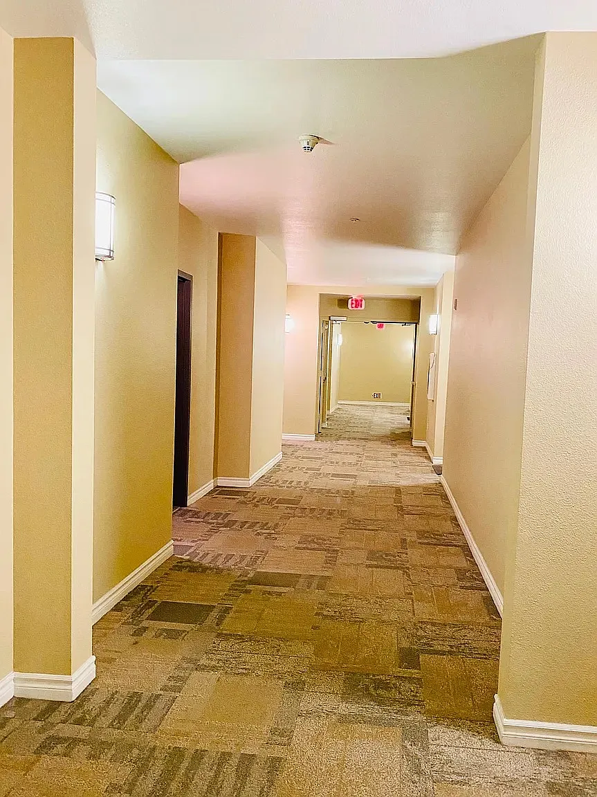 Studio, 623 sqft, $2,250 — Photo 3