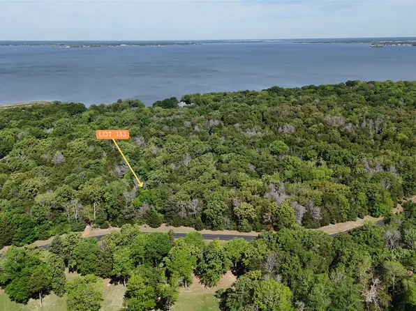 133 Lincoln Dr, Streetman, TX 75859