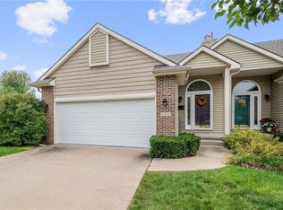 6765 NW 57th St, Johnston, IA 50131