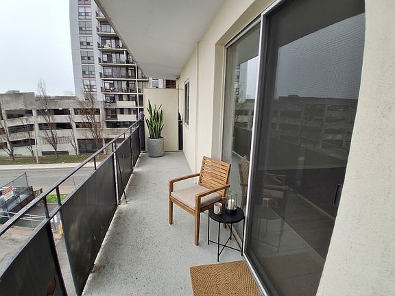 5th image of 780 Ouellette Ave #58