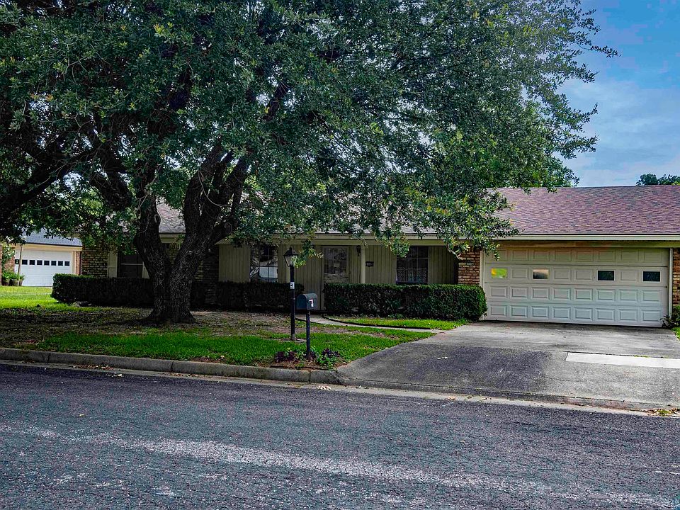 1st image of 1105 Fuller Dr