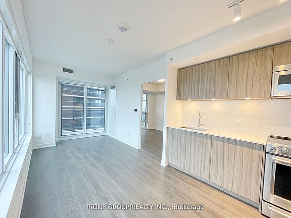 5th image of 30 Samuel Wood Way #1504