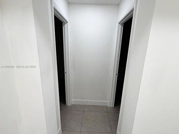 4th image of 716 SW 11th Ave