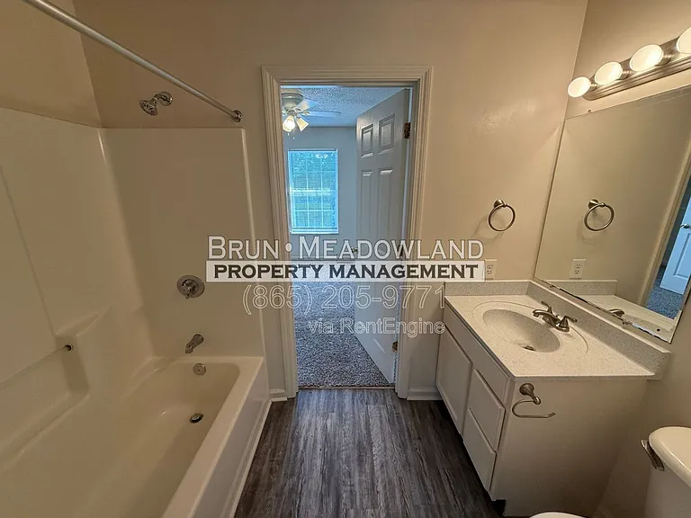 5620 Boxwood Garden Way — Photo 27