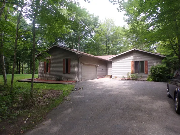 2790 W 16th Ave, Sault Sainte Marie, MI 49783