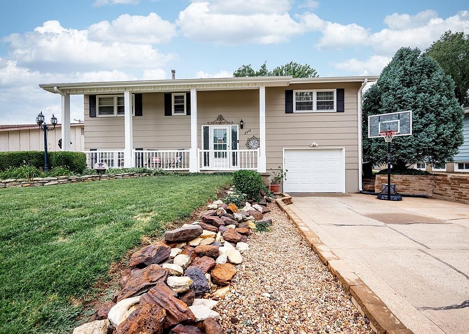 1st image of 2312 Mayfair Dr