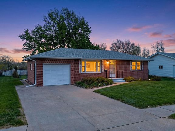 4th image of 108 Meadow Ln