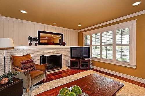 2nd image of 100 Walford Dr
