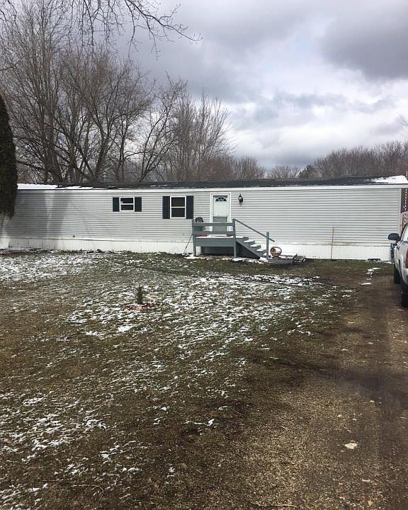 1st image of 27216 22nd Ave