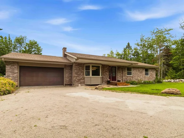 45 Isaac Jennings Dr, Mill Cove, NS B0J 1T0