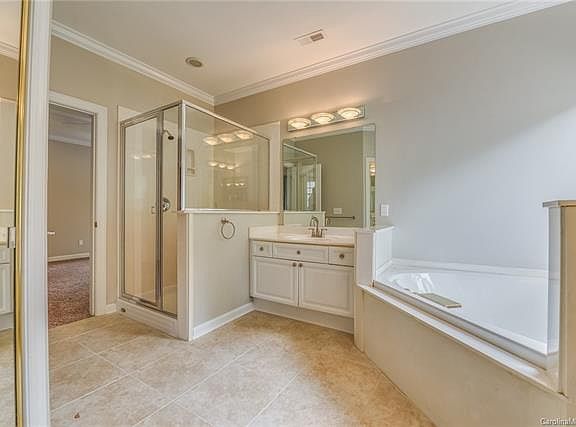 4th image of 2321 Corrine Ct