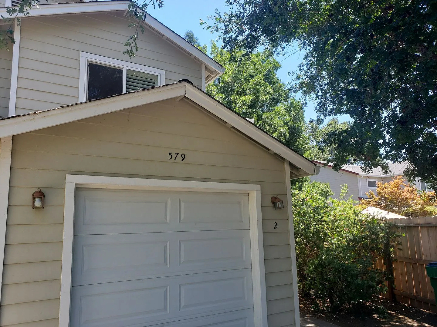 579 Morgan Drive — Photo 2
