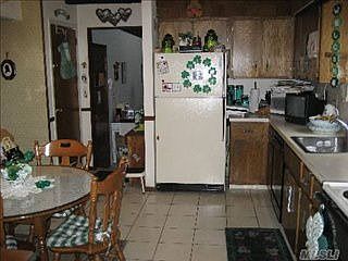 4th image of 84 Saint Regis Dr