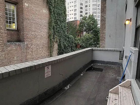 2nd image of 422 E 89th St APT 4D