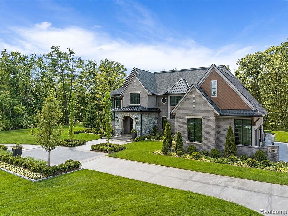 31011 Pioneer Ave, Bingham Farms, MI 48025 MLS 20221066465 Zillow