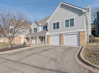 5980 Chasewood Pkwy APT 102, Minnetonka, MN 55343