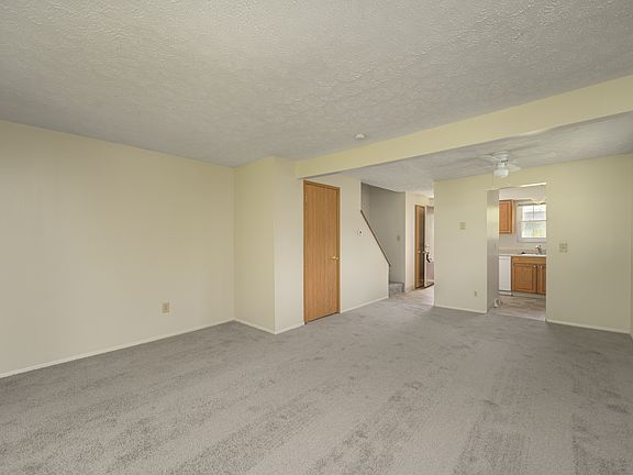 5th image of 214 Valeside Ave NE APT A