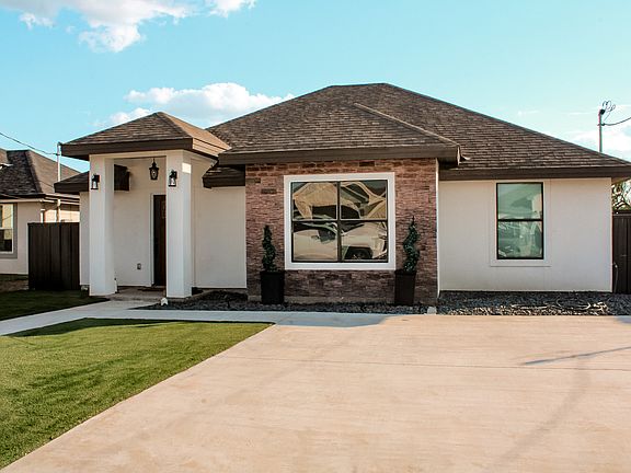3rd image of 3045 Ariel Dr