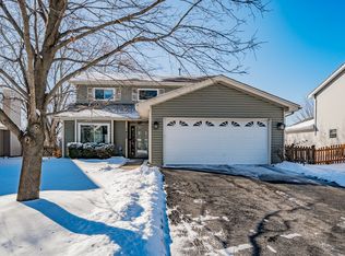 1453 Bangor Ln, Aurora, IL 60504