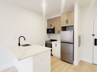 297 Forrest St #302, Jersey City, NJ 07304