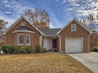325 Coventry Dr, Lexington, SC 29072