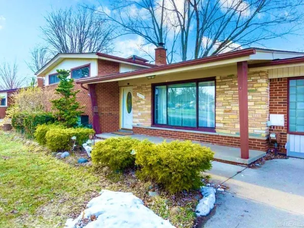 8729 Kidley Dr, Sterling Heights, MI 48314