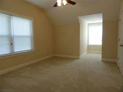 6018 Morrow Rd — Photo 10