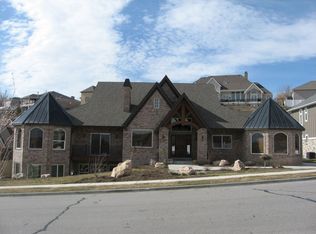 1113 W Chapel Ridge Dr, South Jordan, UT 84095