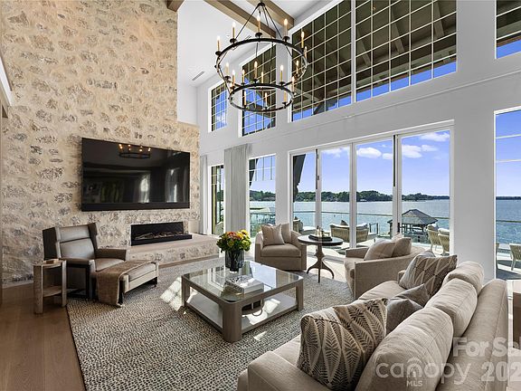 5th image of 19125 Peninsula Point Dr