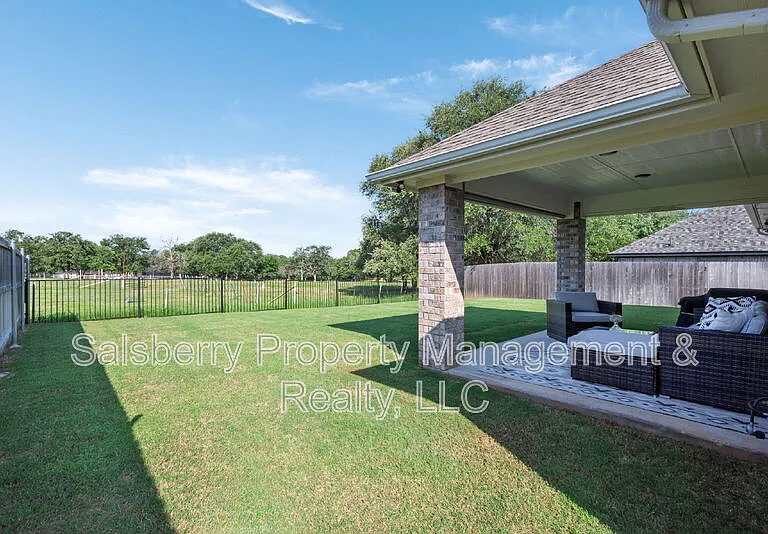 3310 Windcrest Dr — Photo 24