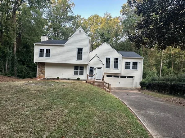 2570 Rocky Springs Dr, Marietta, GA 30062