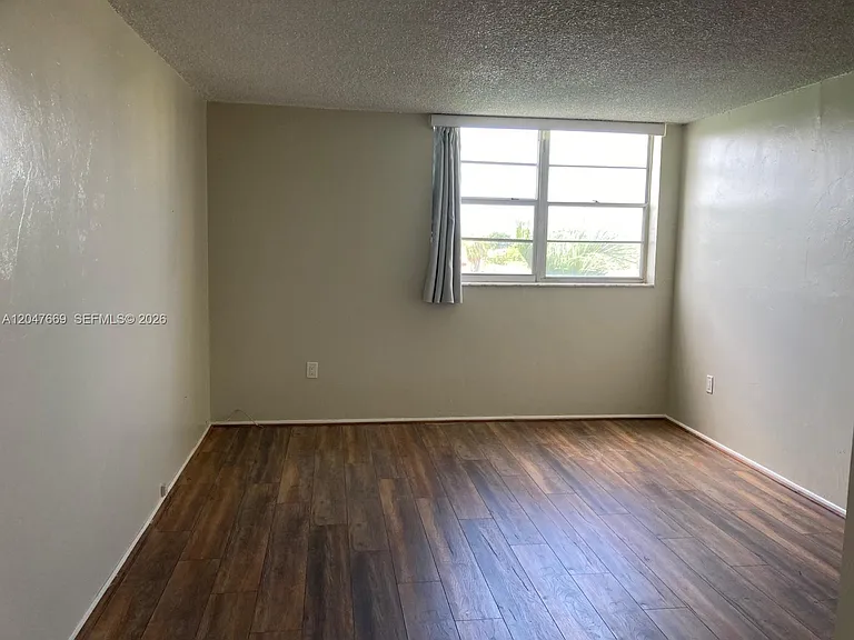 7900 Tatum Waterway Dr #305 — Photo 35