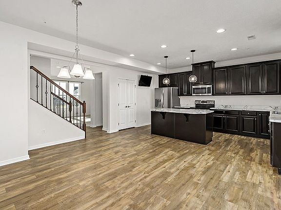 3rd image of 4039 Overview Dr