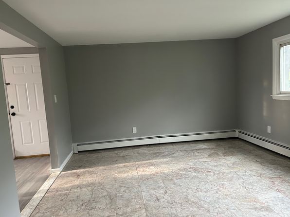 43 Delaware Rd FLOOR 1