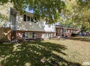 301 Yeoman Dr, Springfield, IL 62704