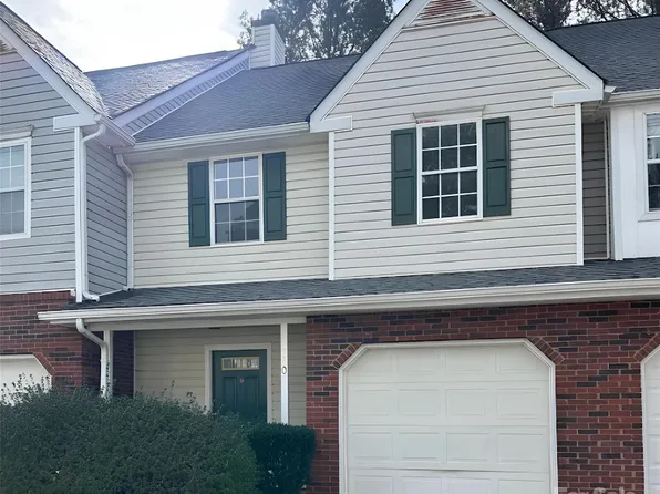 5880 Prescott Ct, Charlotte, NC 28269