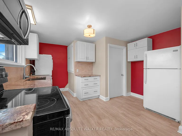 131 Dagmar Ave #3 — Photo 12