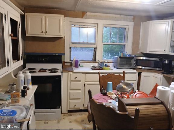 4th image of 207 Magnolia Ave