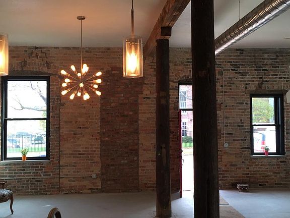 12' ceilings
