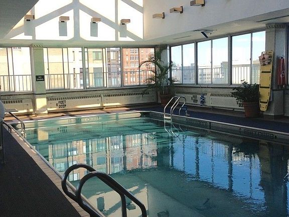 4th image of 220 E 65th St APT 14A