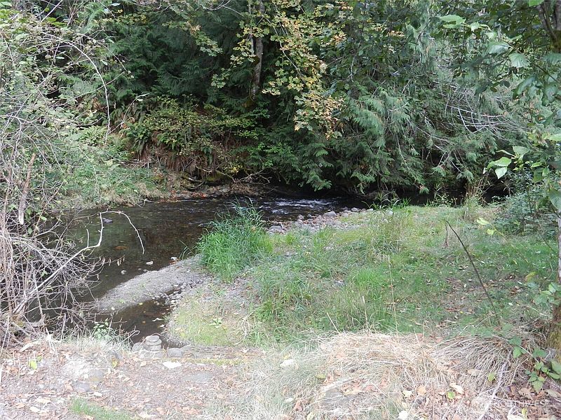5th image of 293935 Hwy 101