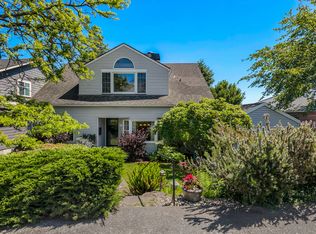 2546 37th Ave W, Seattle, WA 98199