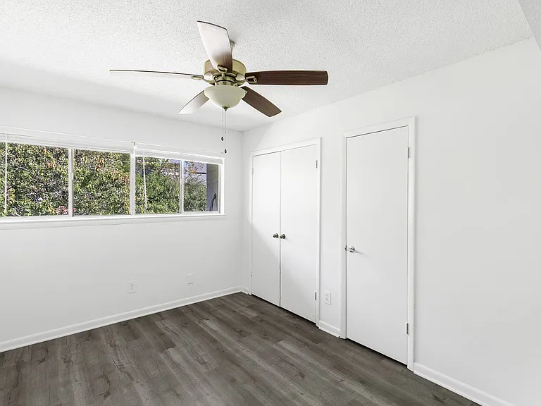 Breezeway — Photo 19
