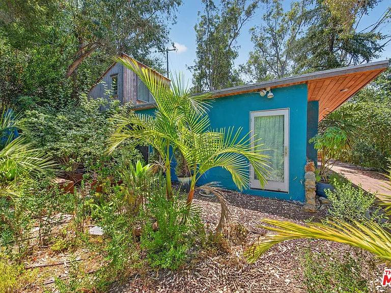 1738 Topanga Skyline Dr — Photo 58