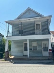 202 S Quarry St E, Mount Pleasant, PA, 15666